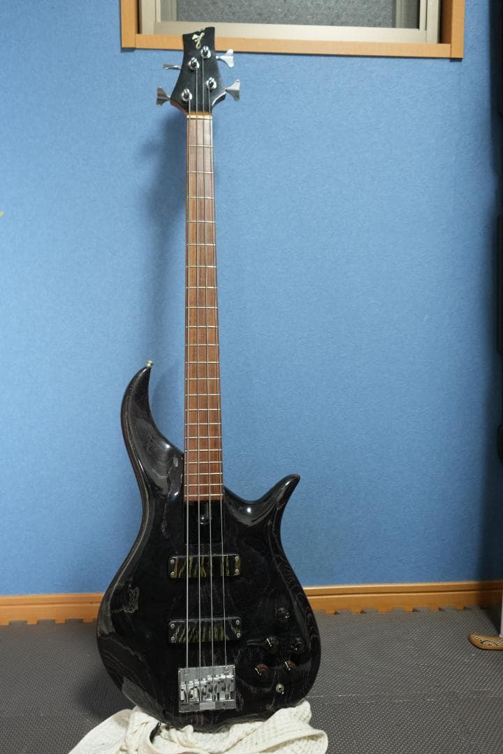 ベース F Bass bn-4 1993