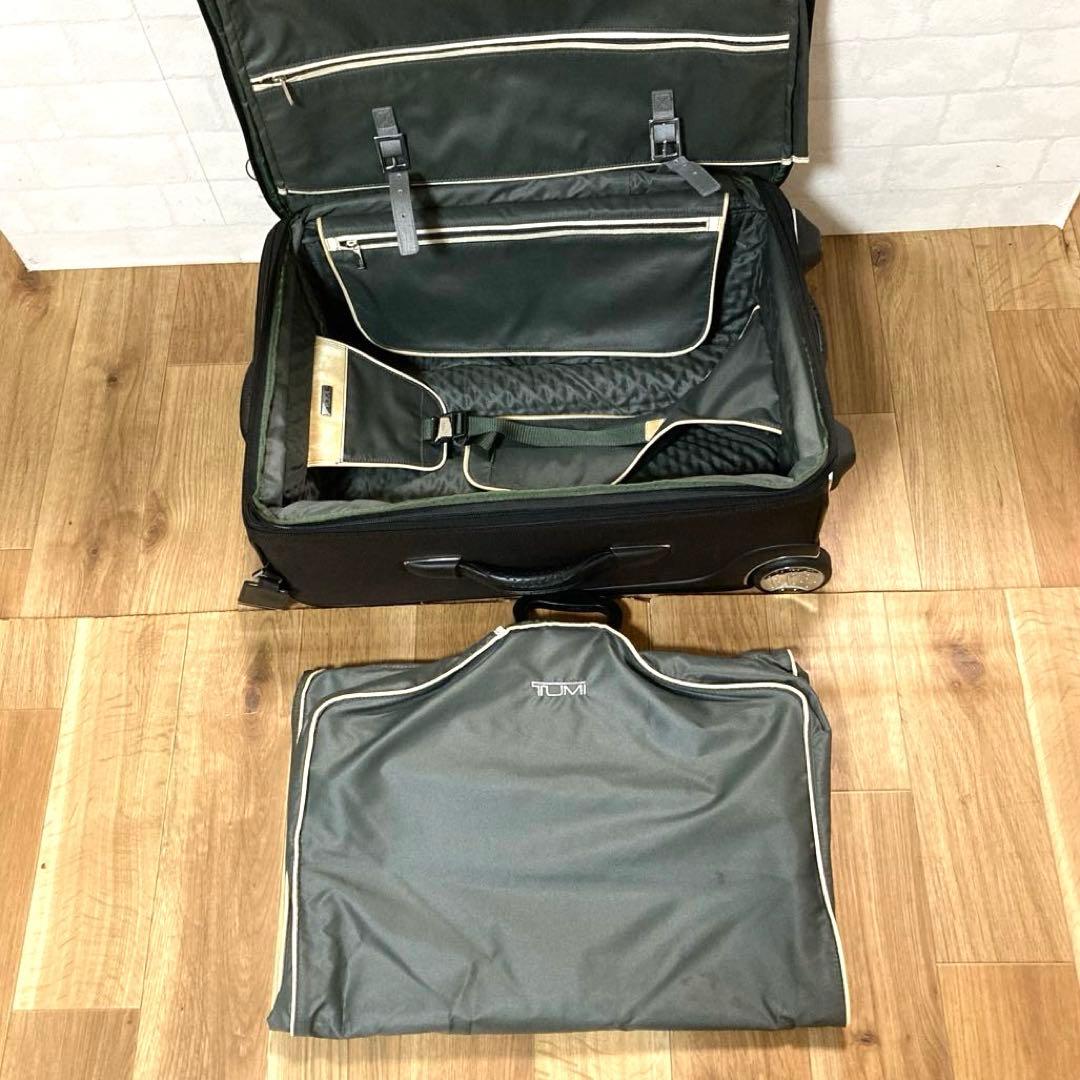 TUMI 黒 キャリーケース　23020D