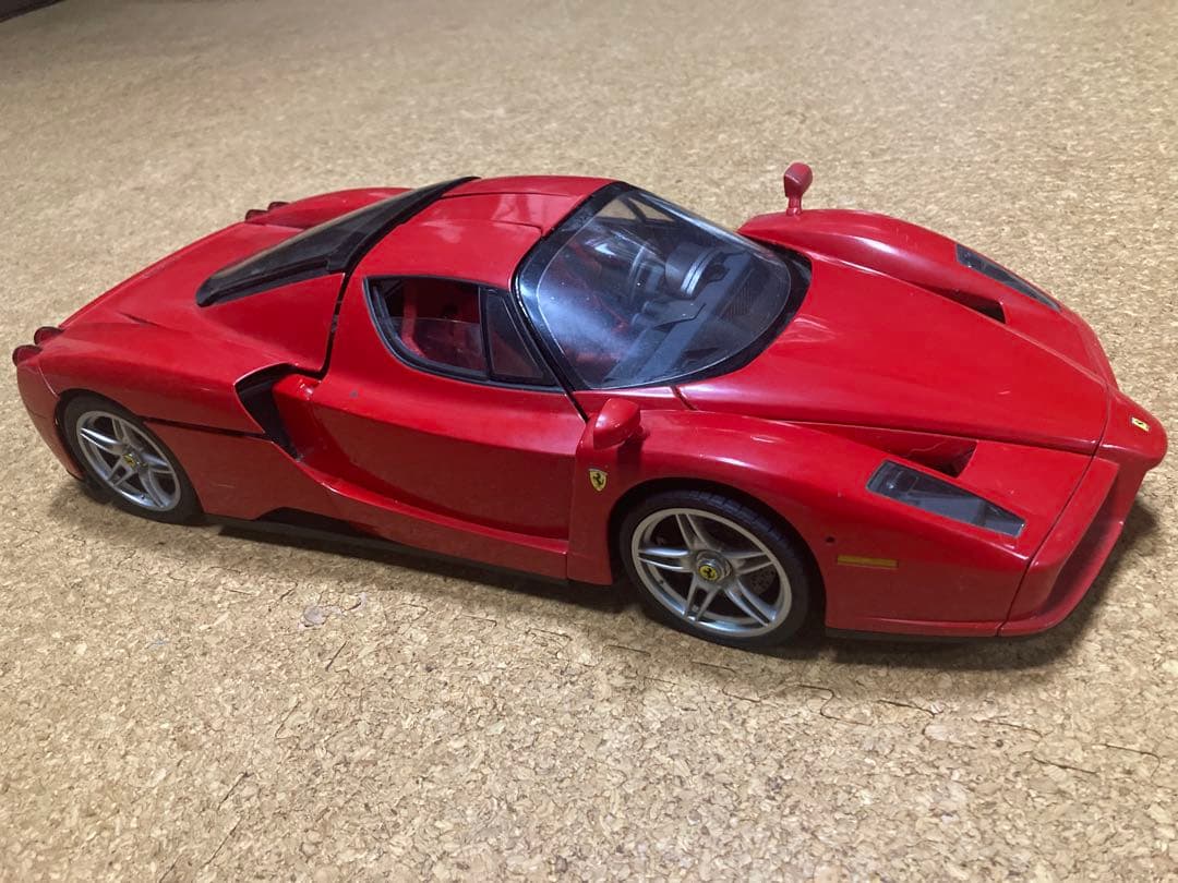 デアゴスティーニ　エンツォフェラーリ1/10スケール 組み立てガイド ジャンク品