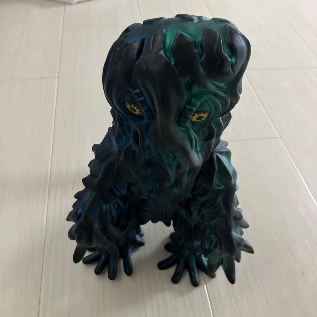 マルサンヘドラ　painted by 吉坂隆 2023