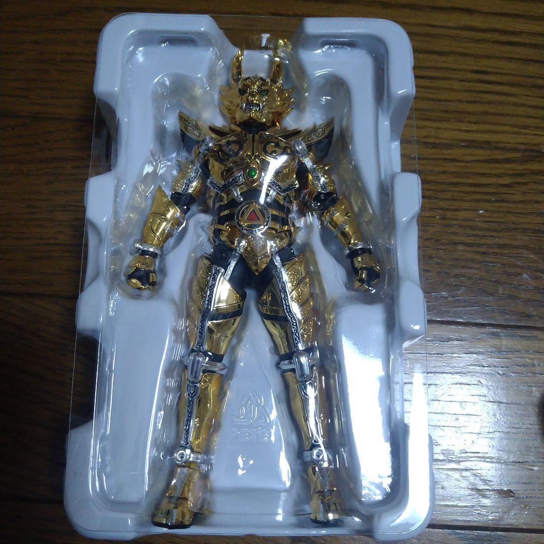 SHFiguarts真骨頂　牙狼(開封品) 絶狼(未開封品)２体セット