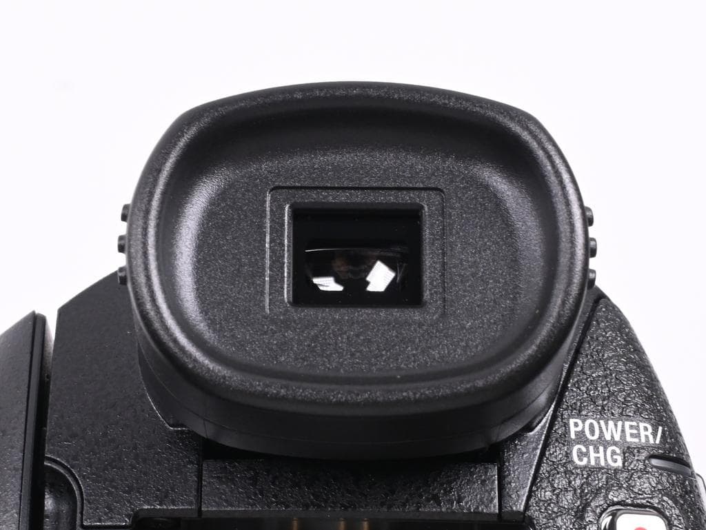 【ほぼ新品】 ソニー　SONY FDR-AX60 デジタル4Kビデオカメラ