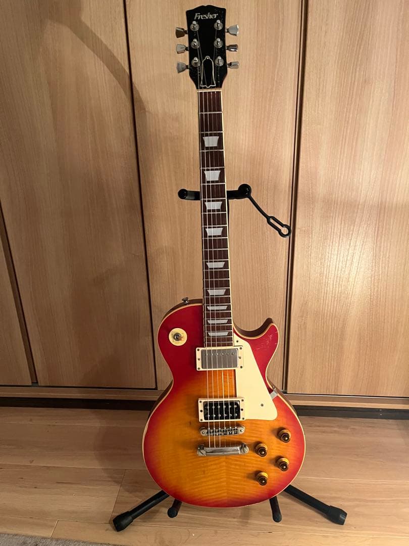 Fresher レスポールタイプ チェリーサンバースト　ケース付