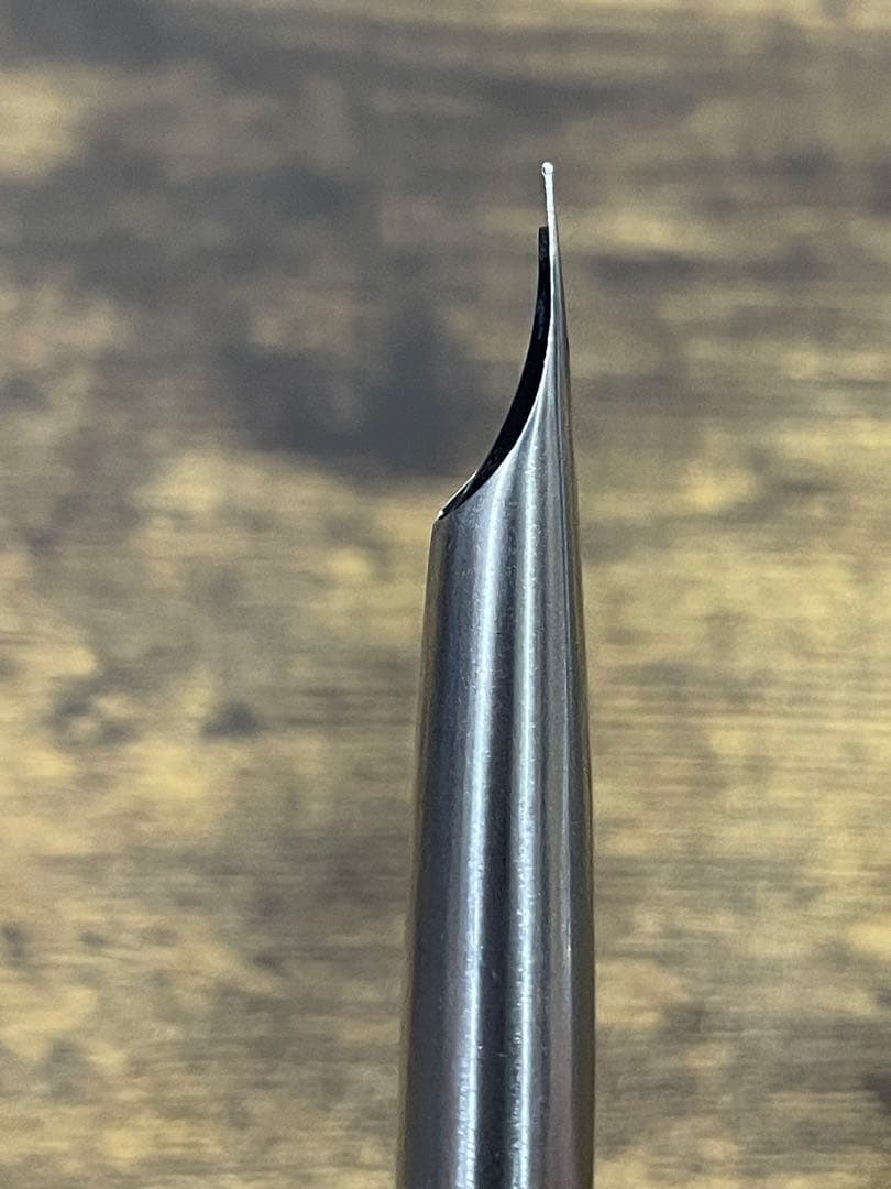 未使用に近い　1973年製　ペン先軸一体型　細字　ミュー　万年筆　備品付き