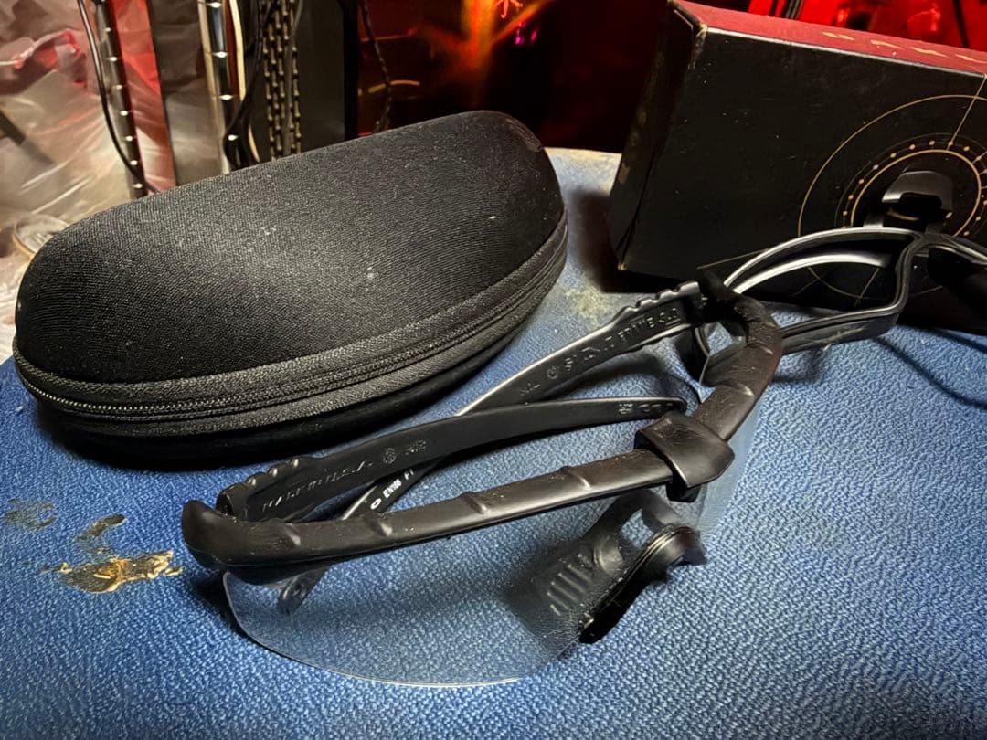 個人装備 OAKLEY balistick3.0