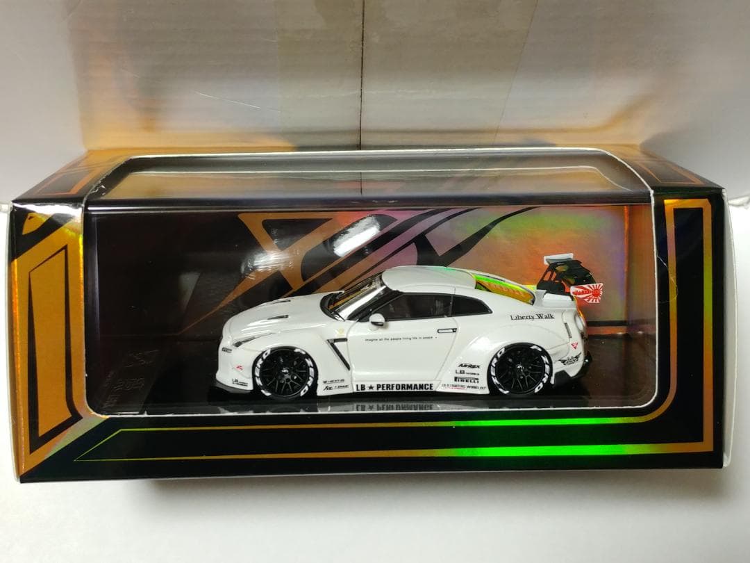 YM ERROR 404 1/64 日産 GT-R R35 LBWK ホワイト