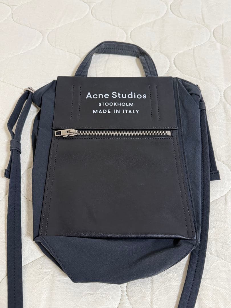 Acne Studios ショルダーバッグ