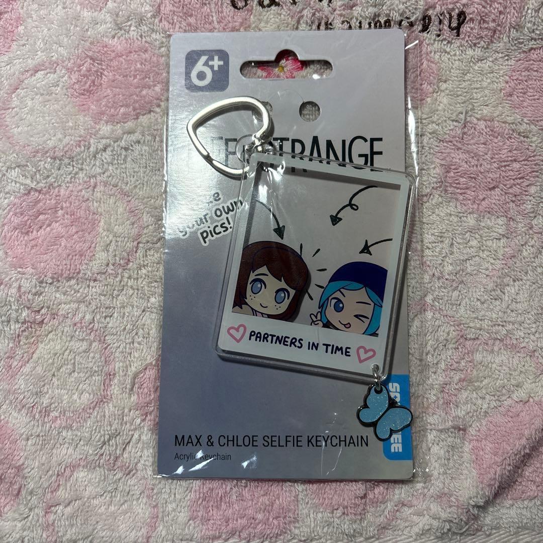 貴重 ライフイズストレンジ Life is Strange キーホルダー