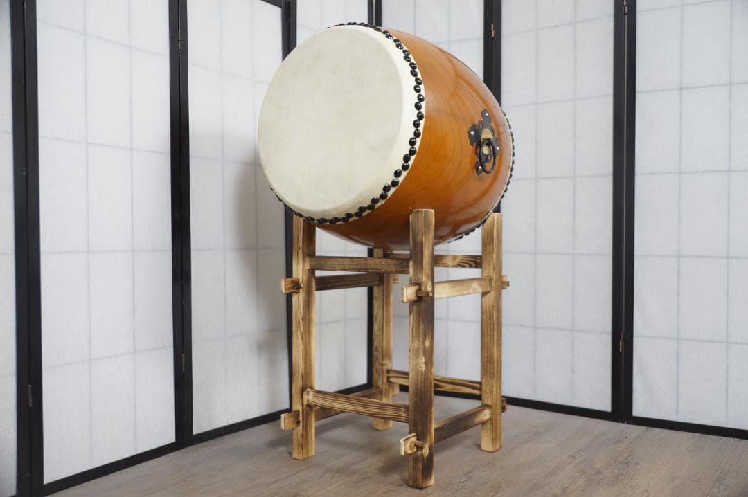 【新品】【蔵出し】1.4尺 牛革 合成けやき胴 和太鼓 &バチセット