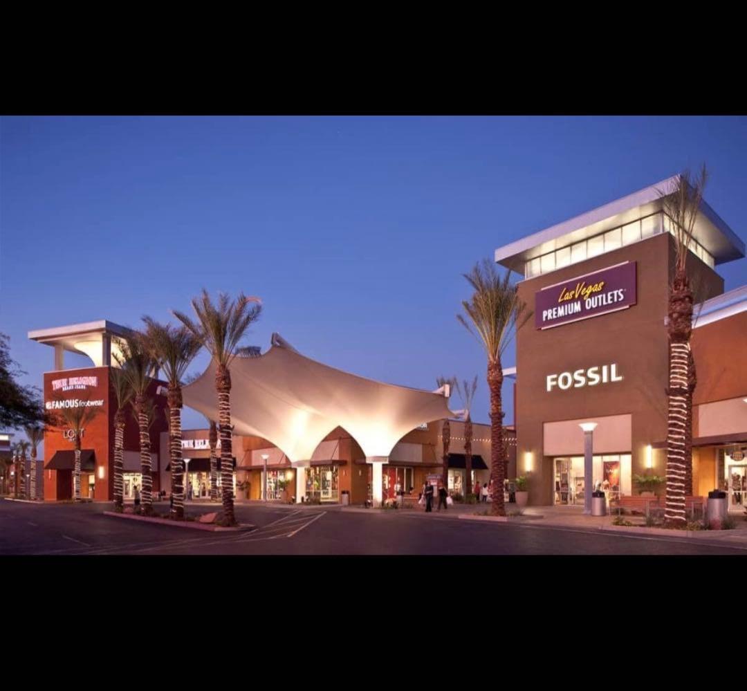 国内未入荷.COACH X PEANUTS 新作 スナップ ウォレット二つ折財布