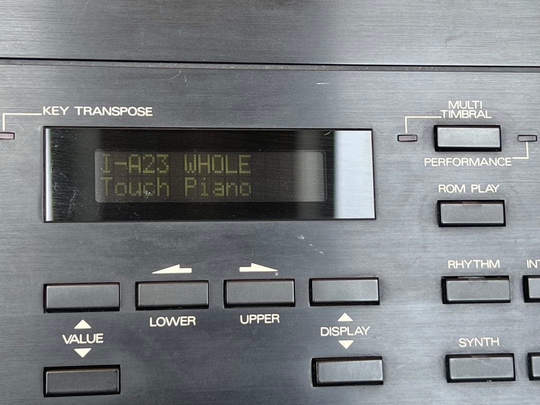 Roland D-10 ローランド　シンセサイザー　スタンド付き