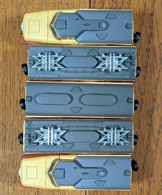 Bトレイン『特急車両5両+6両 動力ユニット3、走行台車6両』