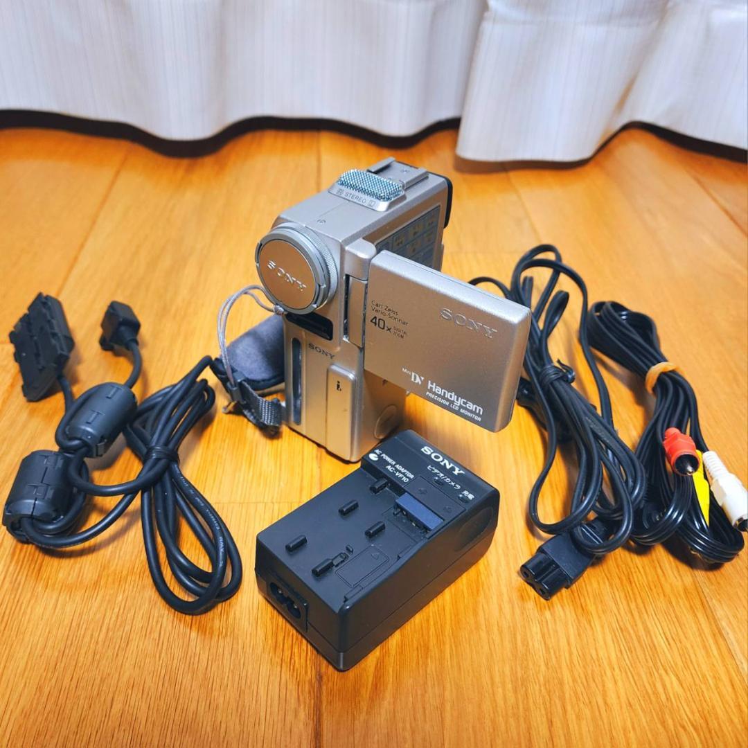 【動作確認済】高画質 SONY MiniDV ビデオカメラ DCR-PC1