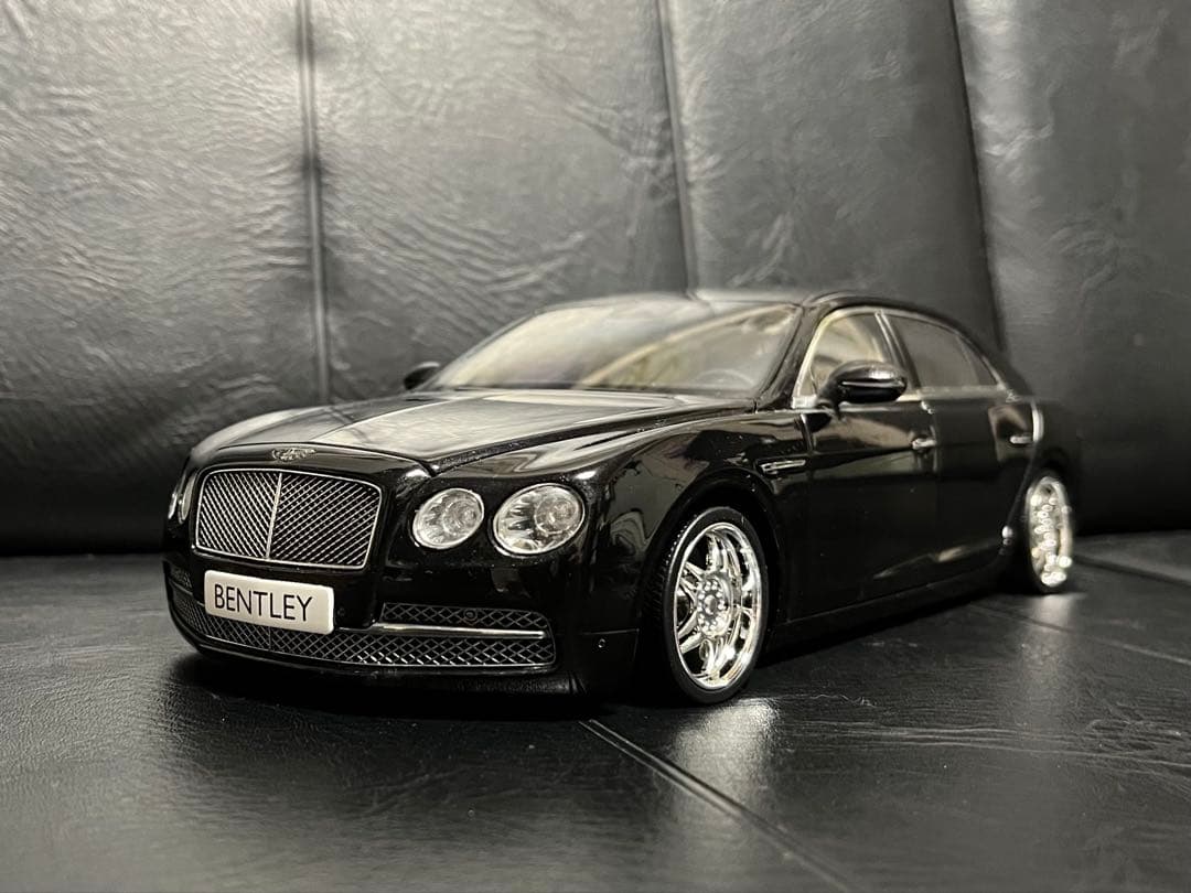 ベントレー　フライングスーパー　1/18