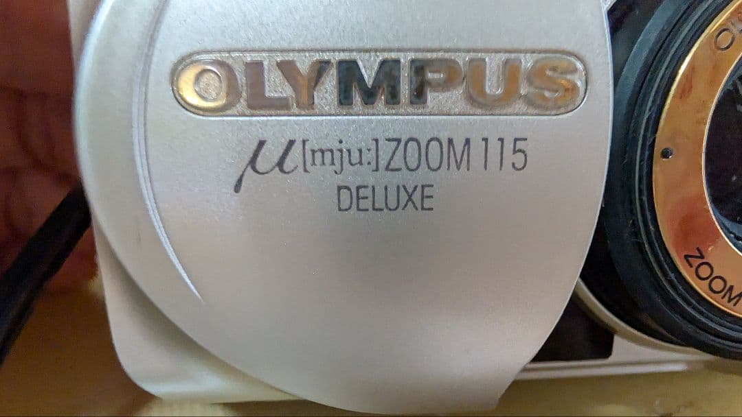 30年以上前の　オリンパス　カメラ