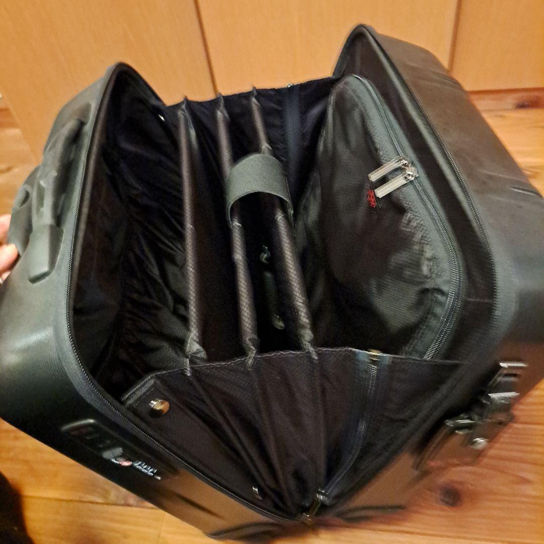 TUMIキャリーケース出張、推し活、受験