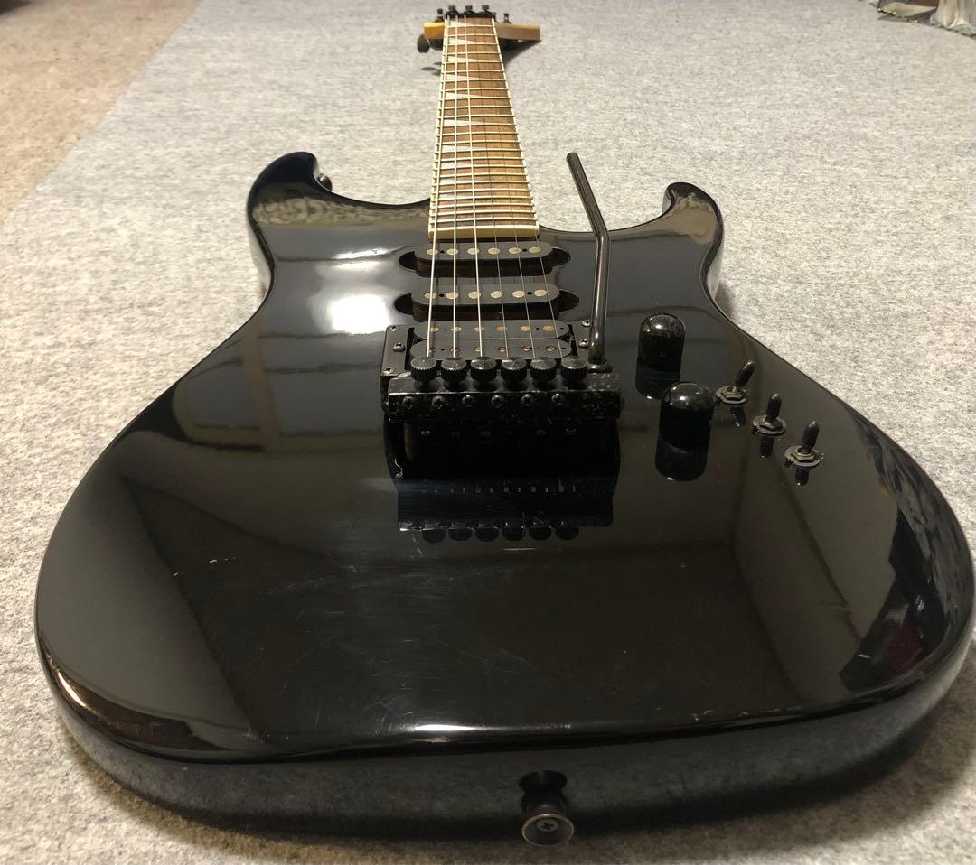 轟音　ビルスブラザーズ　フロイドローズ　SSH バナナヘッド　ジャクソンインレイ