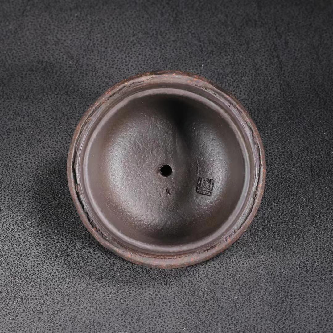 中国古美術・宜興原鉱黑金刚泥 パンダと竹葉紋急須・紫砂壺・底款:蒋蓉・朱泥・急須