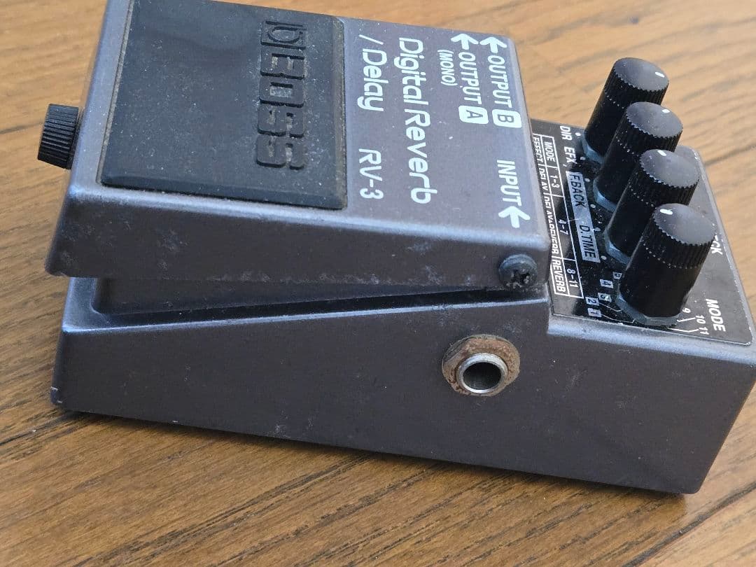 BOSS RV-3 デジタルリバーブ/ディレイ