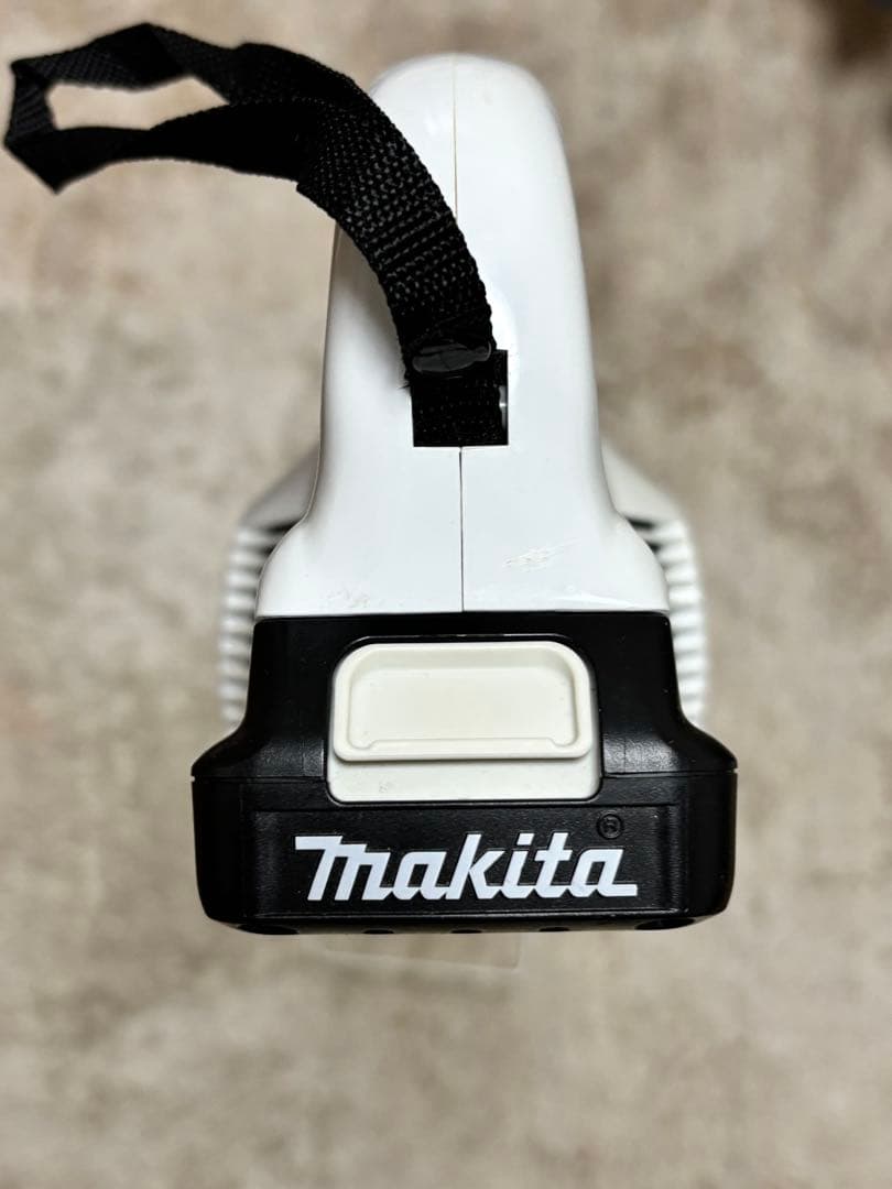 【バッテリー2個】マキタ CL107FDサイクロンクリーナー、スタンド付き