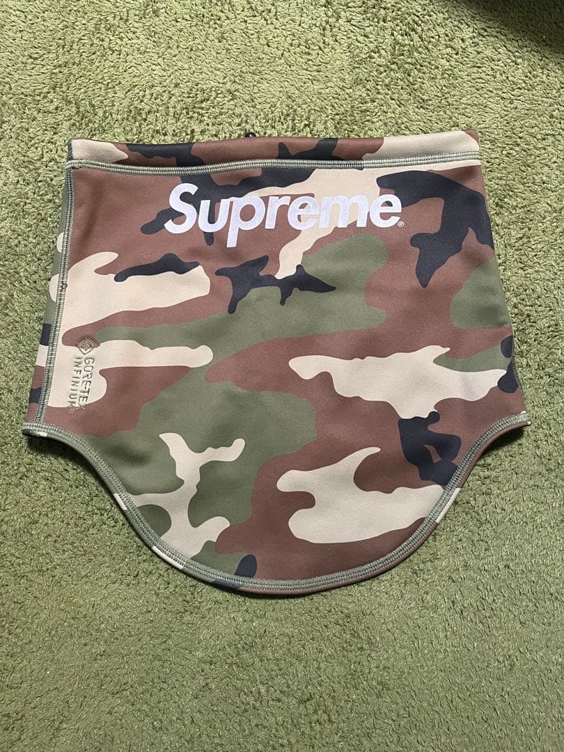 Supreme シュプリーム ウィンドストッパー ネックゲイター