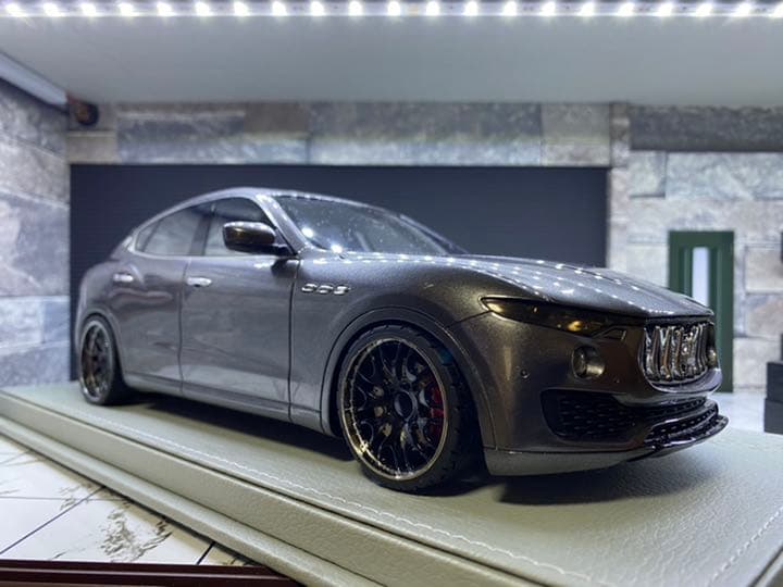 BBR 1/18 マセラティ レヴァンテMaserati Levante