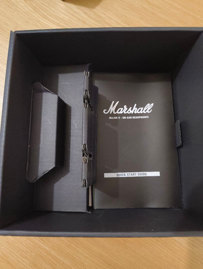 Marshall Major V ワイヤレスヘッドホン　ブラウン
