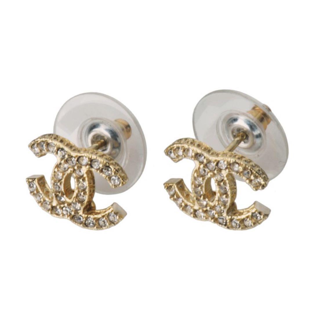 CHANEL ゴールド ロゴピアス A85550