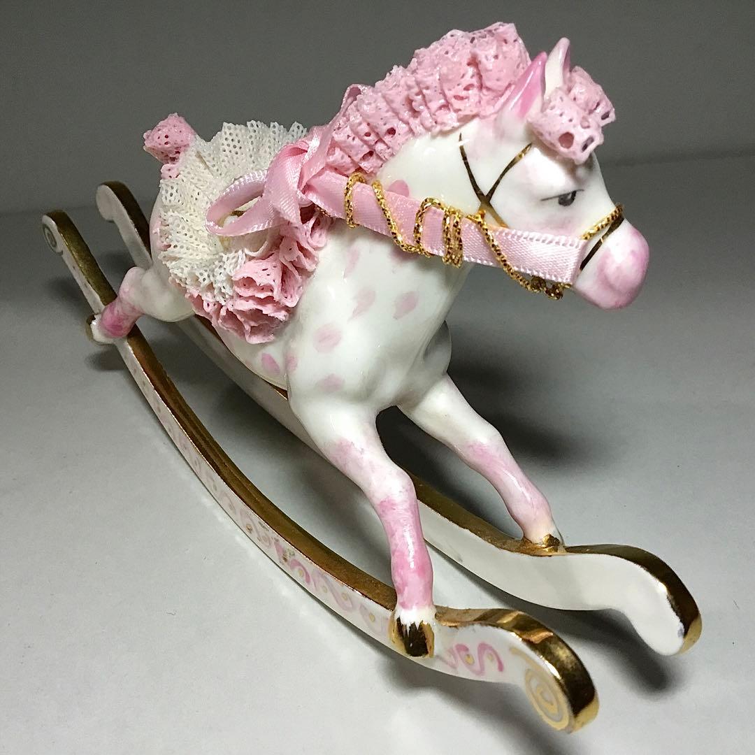 フィギュリン◆ピンクの木馬◆アイルランド 陶器 ビスク ヴィンテージ 置物