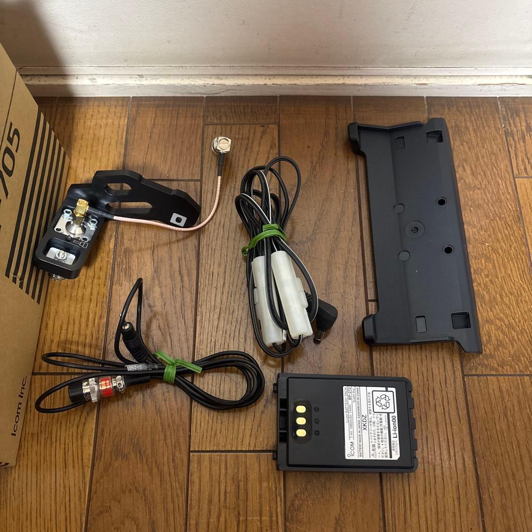アマチュア無線機 IC-705その他付属品