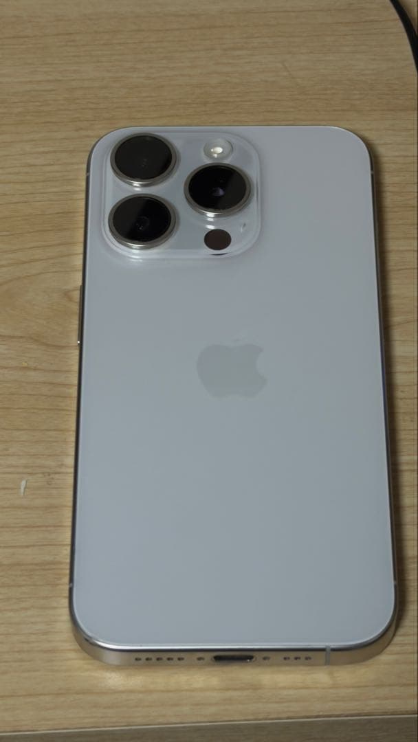 携帯電話本体 iPhone15 pro