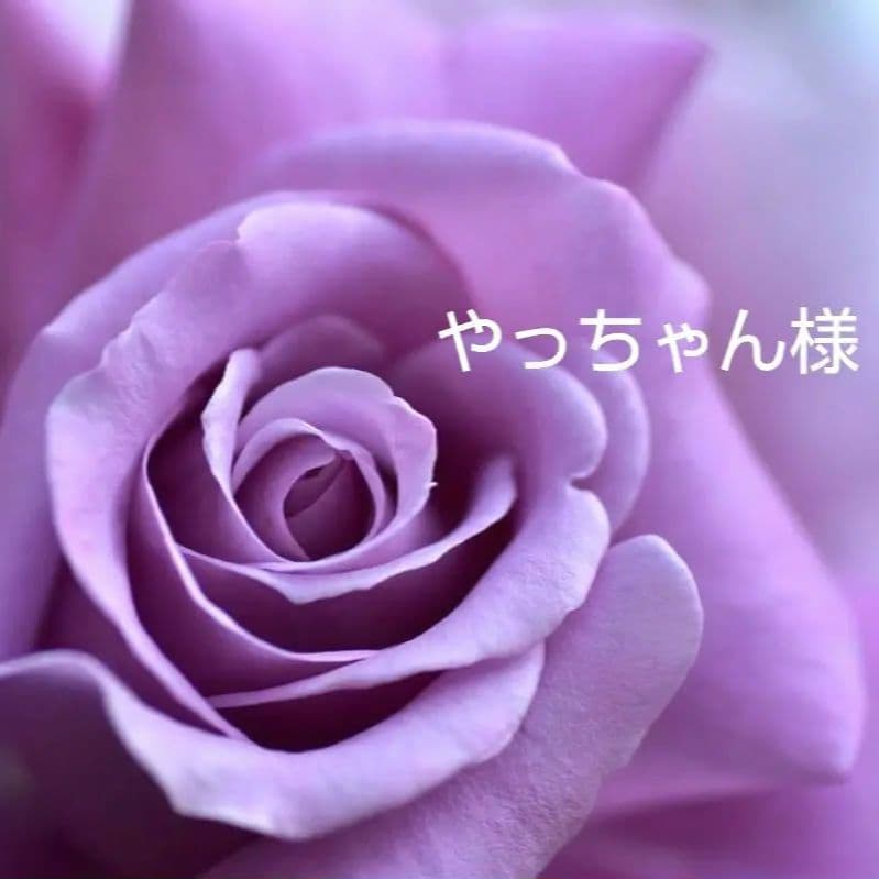 ☆アクアマリン　ホワイトシェル　ブルートパーズなどマクラメネックレス