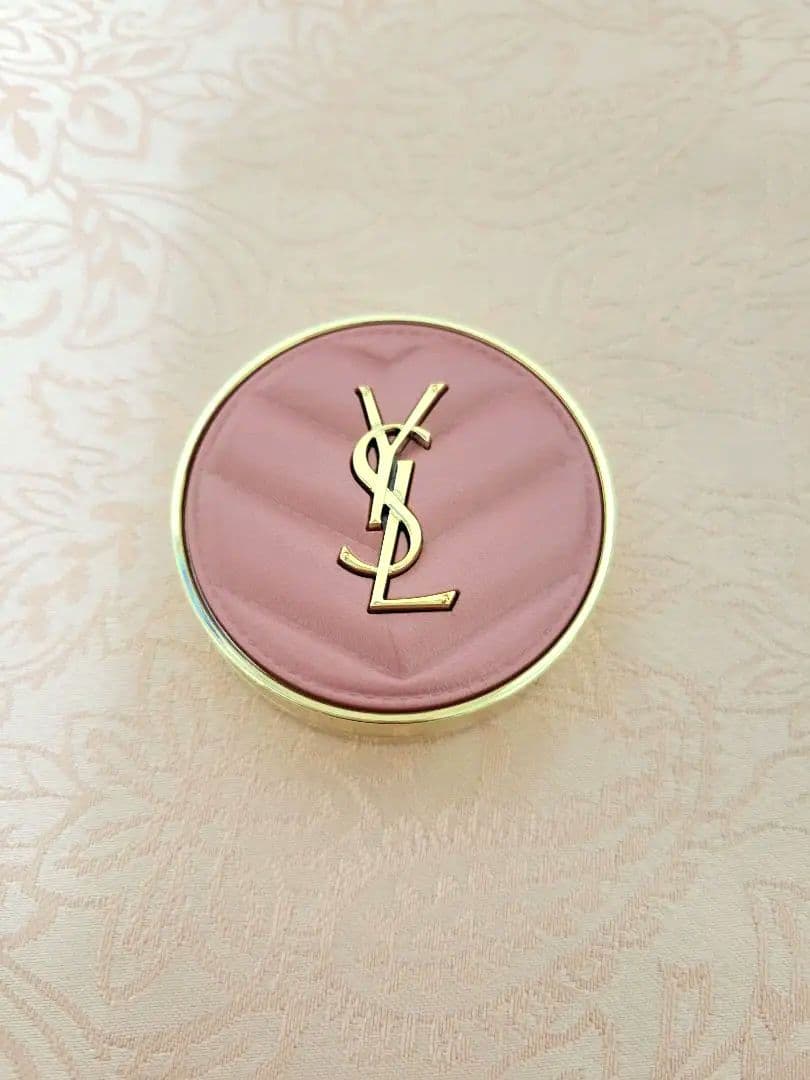 YSL パウダーチーク ピンク 44
