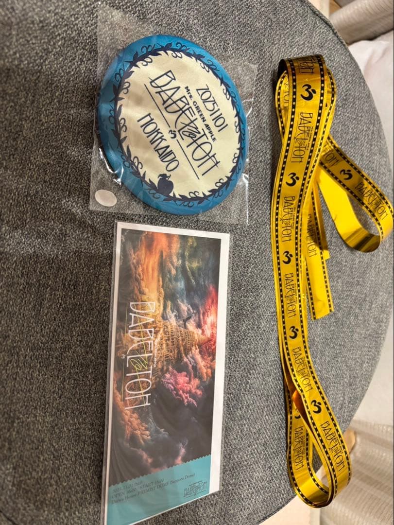 ミセス　バベル　金テープ　チケット　缶バッジ　北海道　札幌