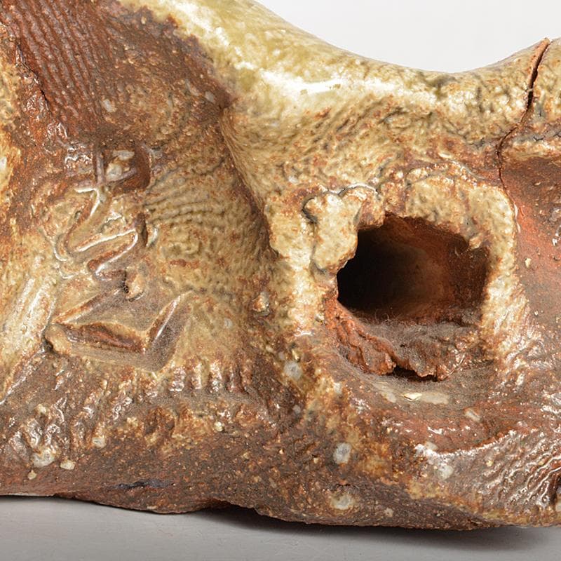 信楽焼　克銘　手のひらに羅針盤　置物　手のオブジェ　F　R5961B