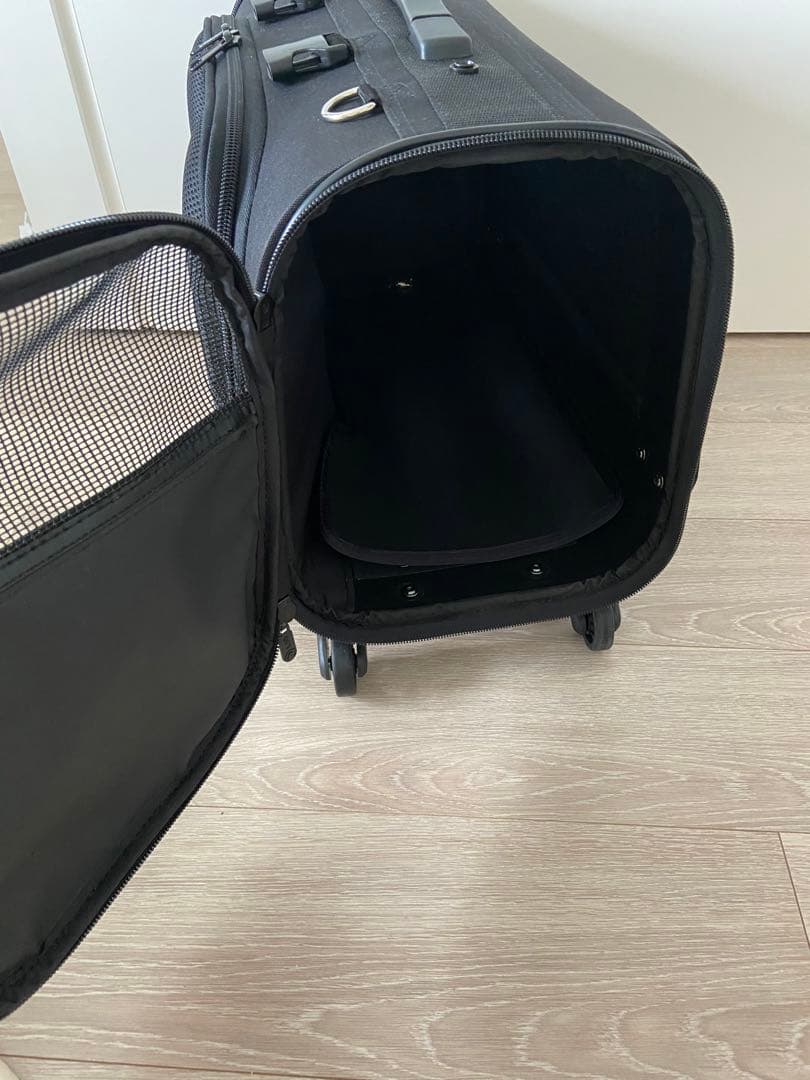 OFT ブロッサムリュックキャリー 4WAY キャスター付 ミニチュアダックス用