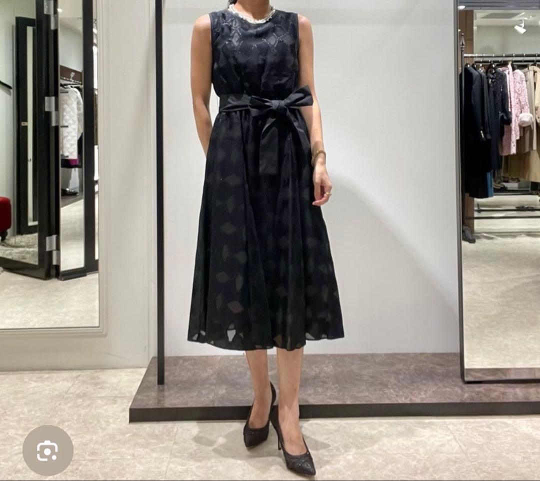 新品タグ付き【グレースコンチネンタル】メタリックキカジャガードドレス