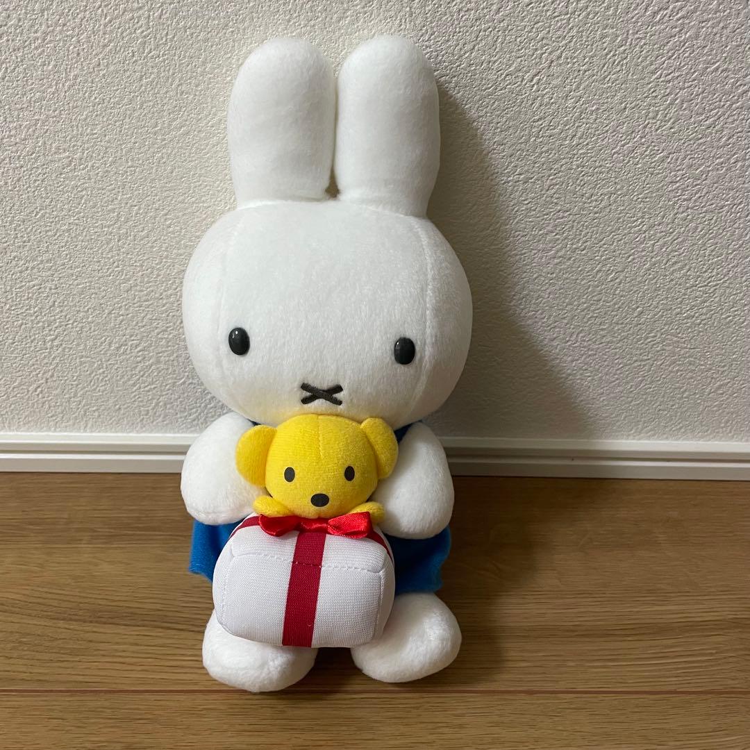 ミッフィー おたんじょうび ぬいぐるみ