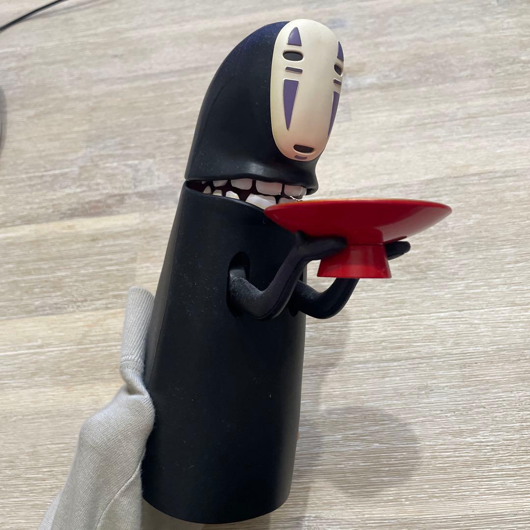 千と千尋の神隠し　カオナシ　むしゃむしゃ貯金箱