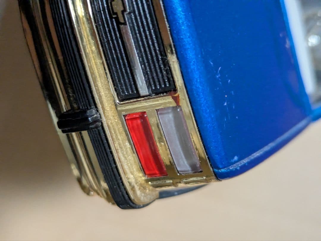 サニーサイド 1993 シボレー サバーバン 1/24 ブルーゴールド