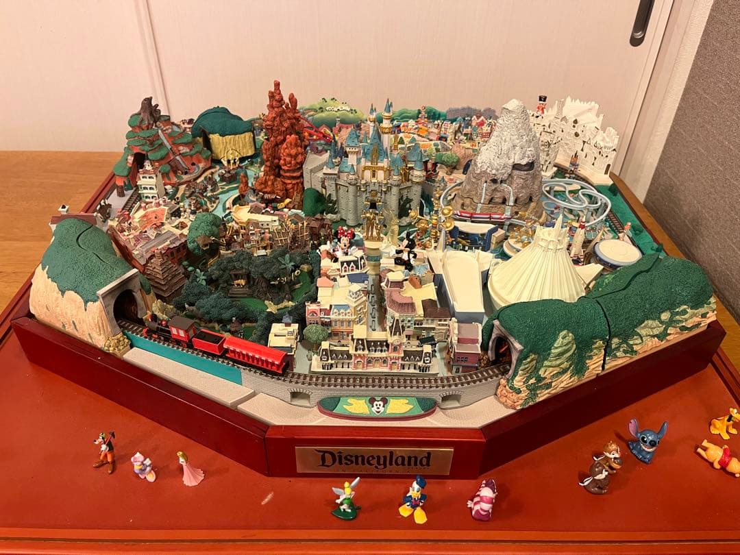 マイディズニーランド 模型 ケース付き（デアゴスティーニ）