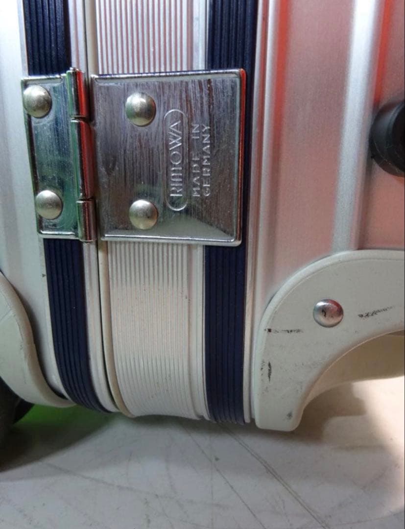RIMOWA リモワ トパーズスーツケース 70L ４輪 アルミ製シルバー