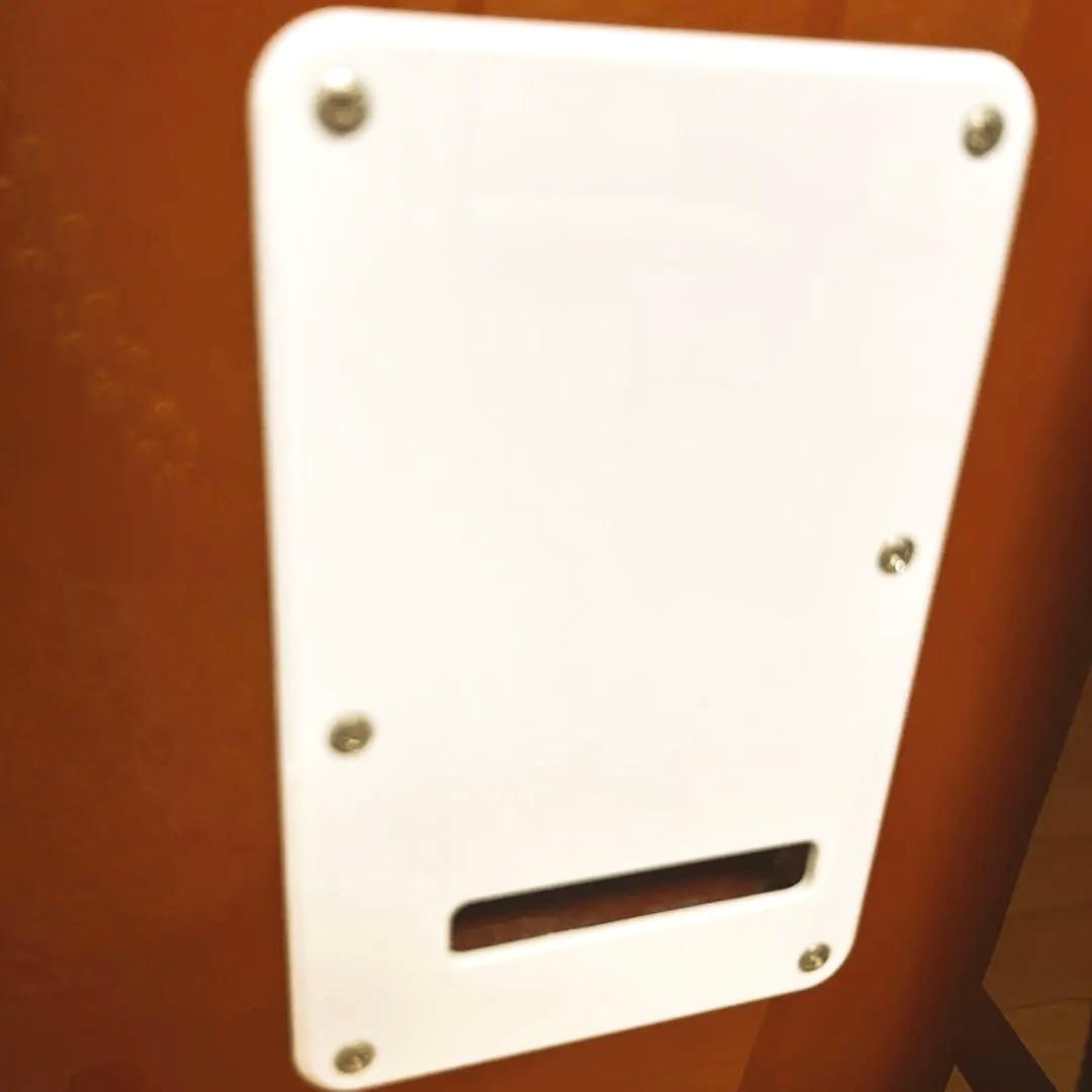 週末値下げ！Squier Stratocaster サンバースト ギタ- 美品