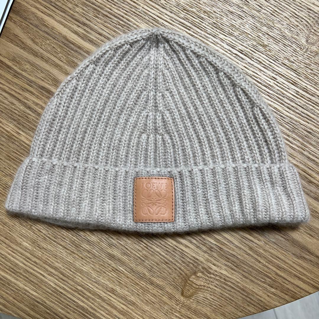 【再大大大再値下げしました！】LOEWE ベージュ ニット帽