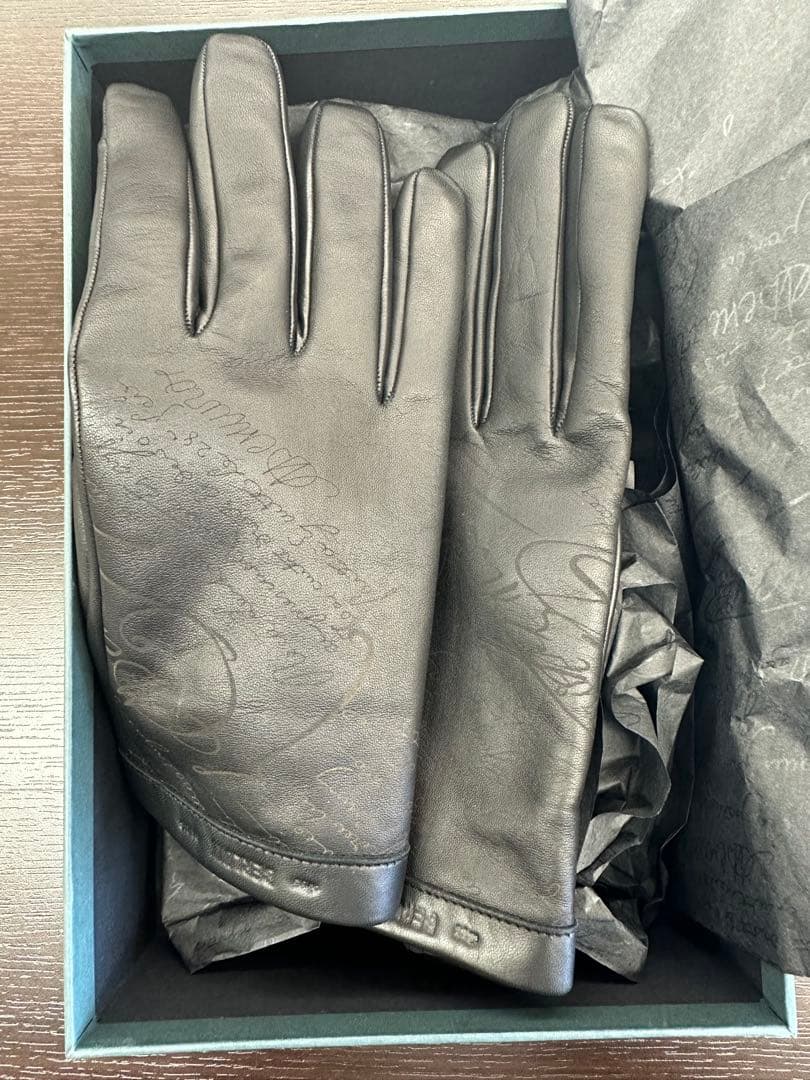 【k】BERLUTI レザー手袋　新品