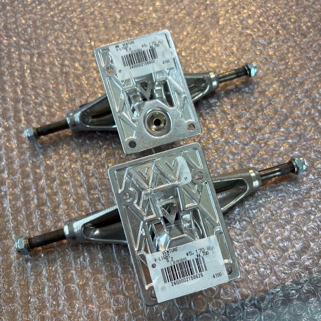 新品　未使用　VENTURE ベンチャー トラック5.0 5.2 スケートボード