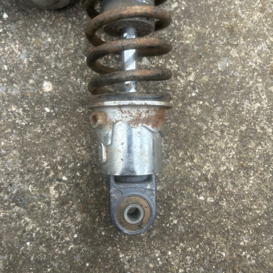 ゼファー純正リアサスペンション