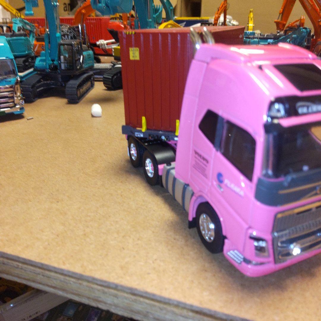 ボルボ グローブトロッター ピンク トレーラー K LINE