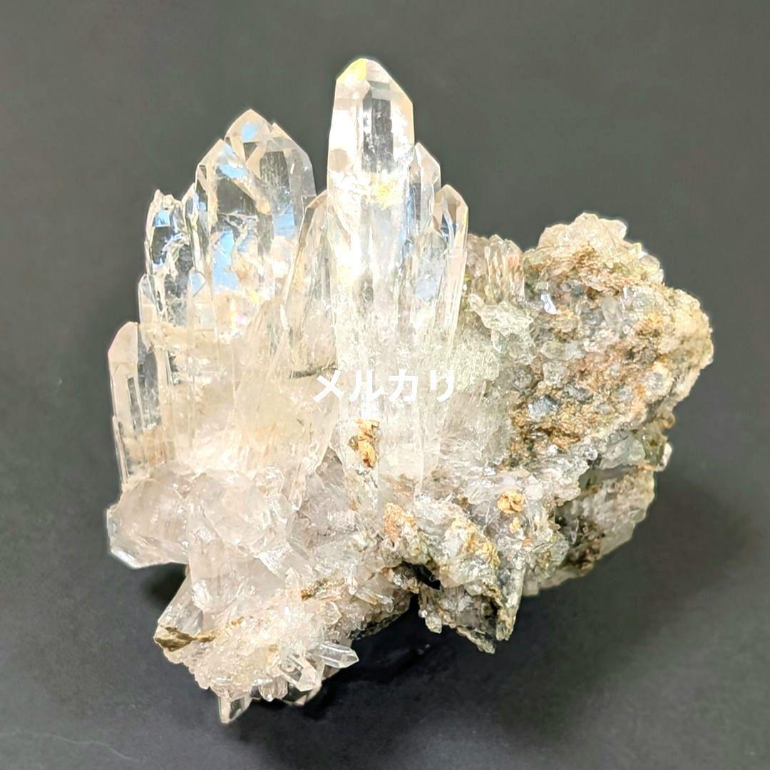 パルギ産　水晶クラスター