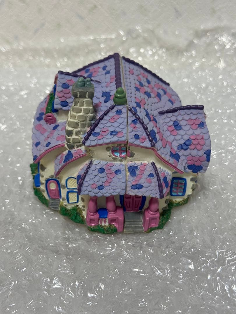 ディズニー　ディズニーランド　ミニーの家　トューンタウン　陶器　置物